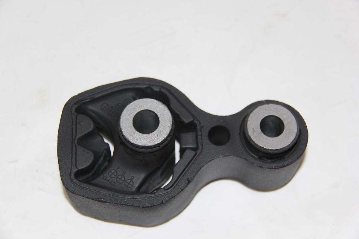 OEM 1：KD59-39-040-A MAZDA Torque Strut Mount